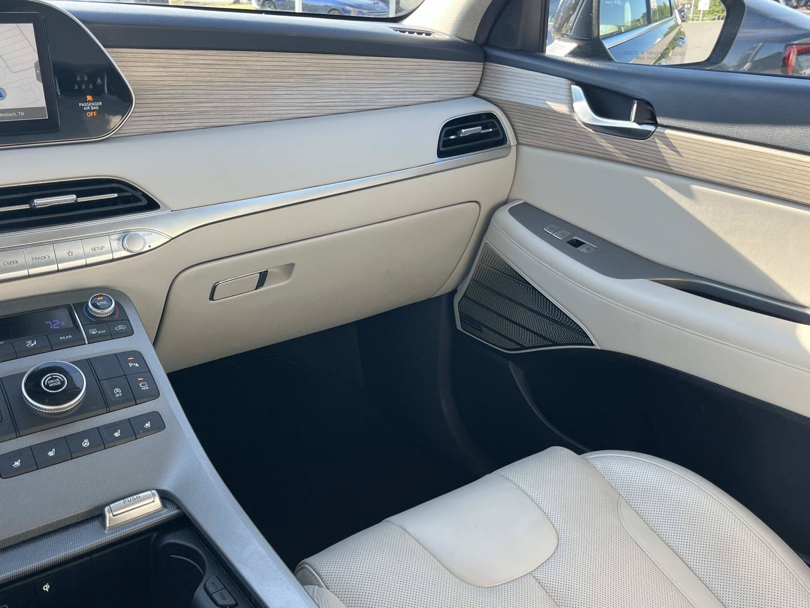 Used 2022 Hyundai Palisade Limited FWD image 16