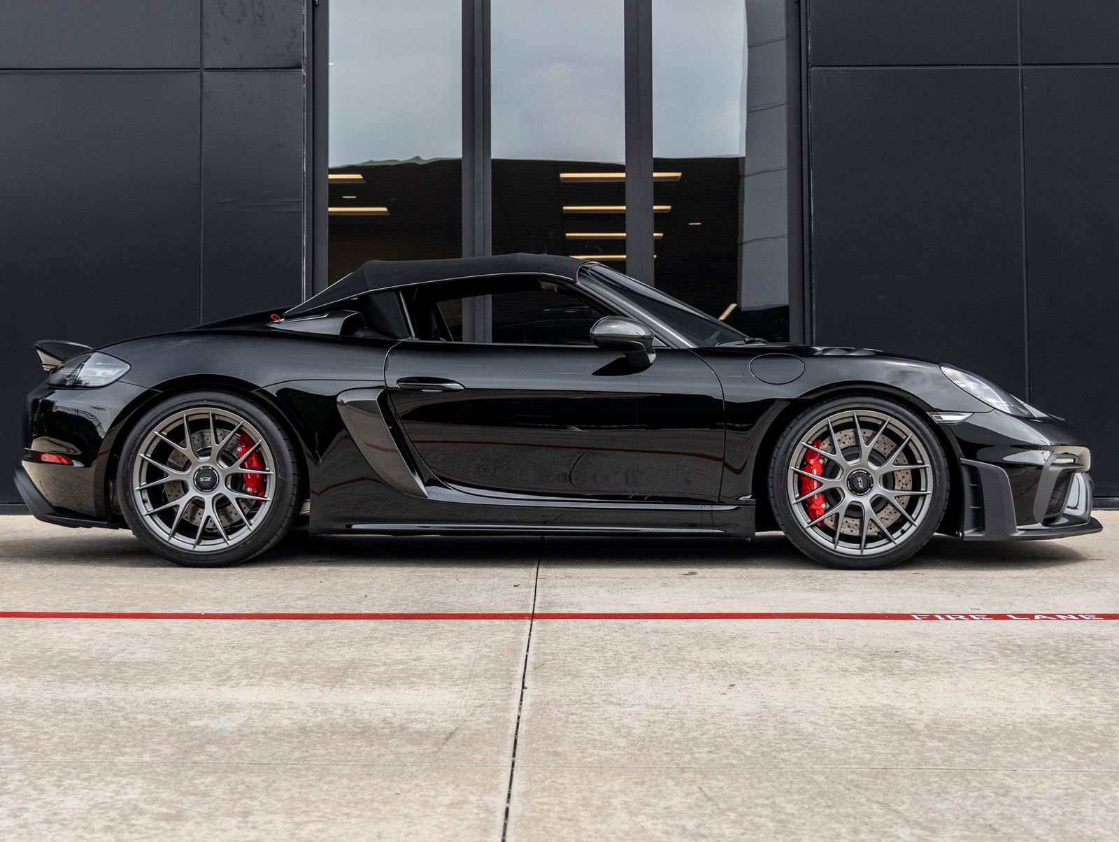 Certified 2025 Porsche 718 Boxster Spyder RS RWD image 12
