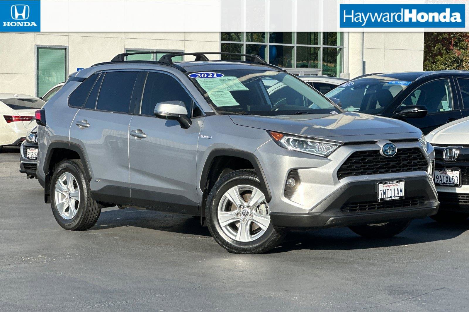 Used 2021 Toyota RAV4 XLE w/ Carpet Mat Package (TMS)