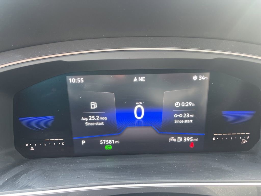 Used 2022 Volkswagen Tiguan SE image 14