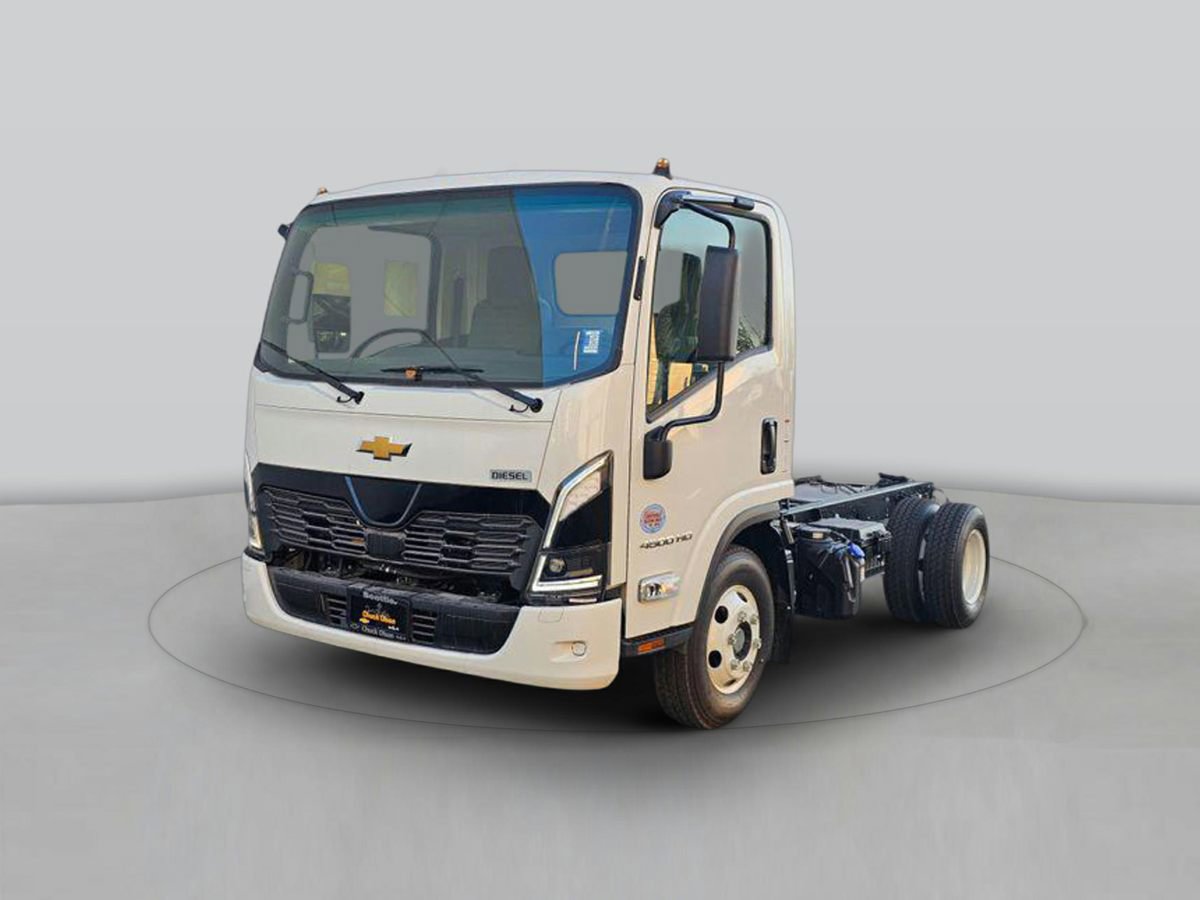 New 2025 Chevrolet Low Cab Forward 6500XD image 1