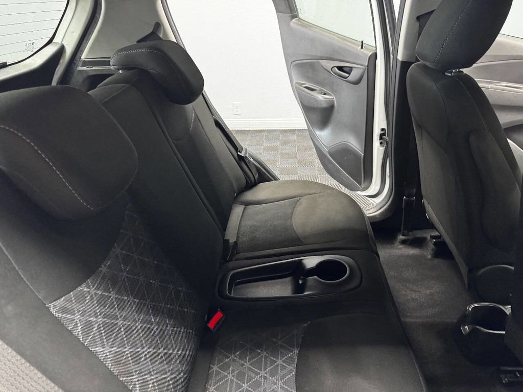 Used 2021 Chevrolet Spark LT image 47