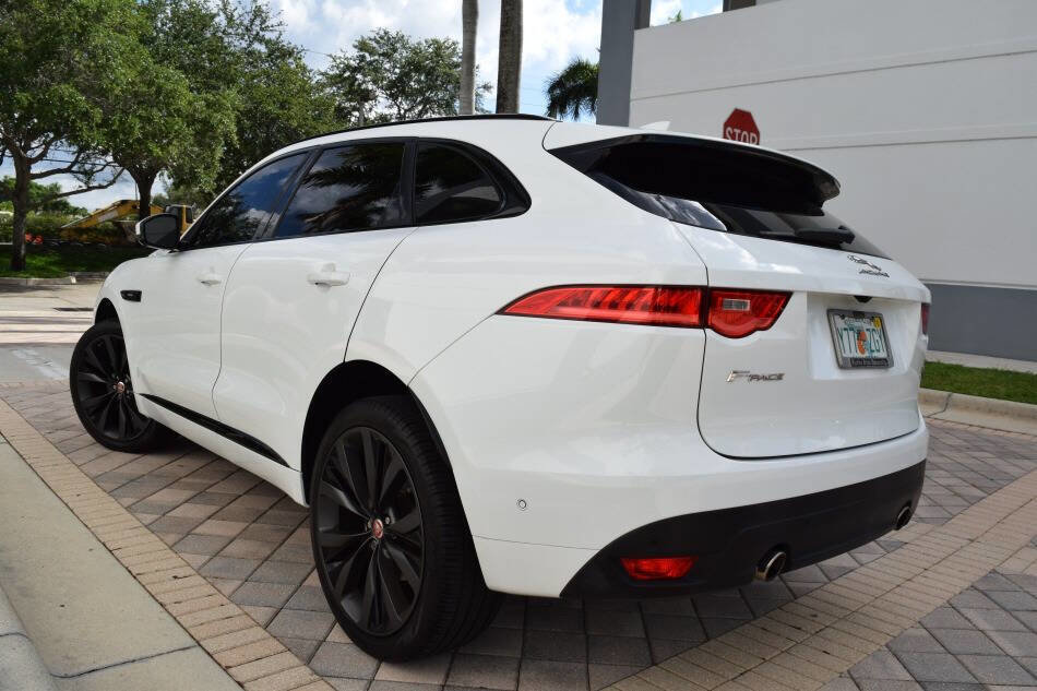 Used 2019 Jaguar F-PACE R-Sport AWD/4WD image 5