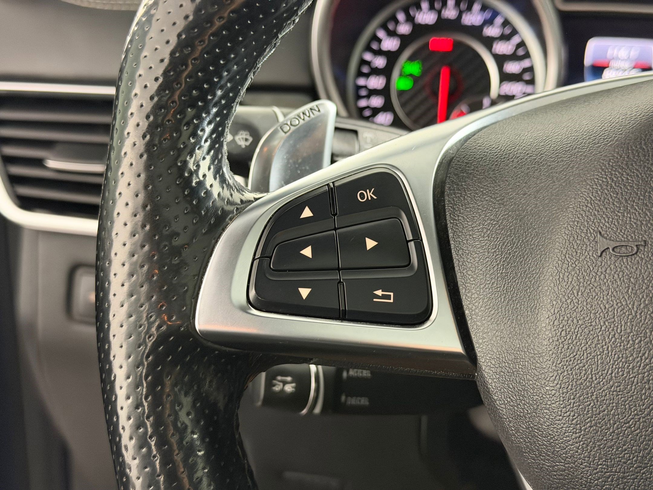 Used 2016 Mercedes-Benz GLE 63 AMG 4MATIC image 30