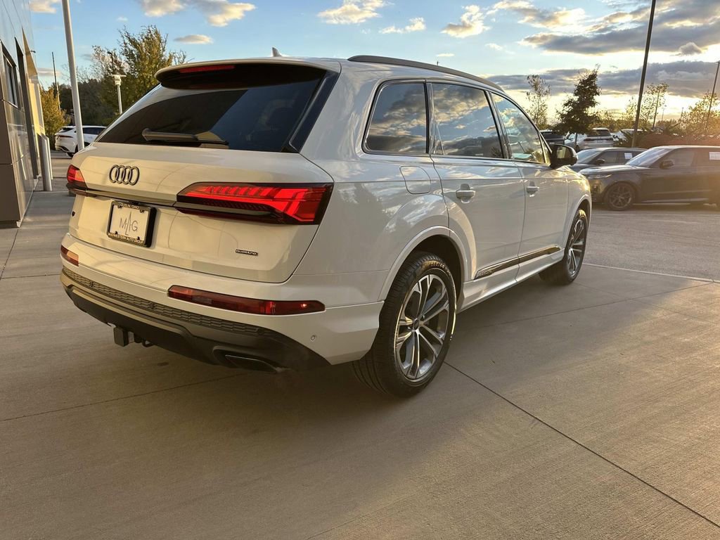 New 2026 Audi Q7 2.0T Premium image 7