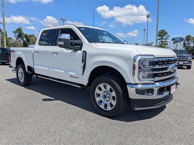 New 2026 Ford F250 4x4 Crew Cab Super Duty image 2