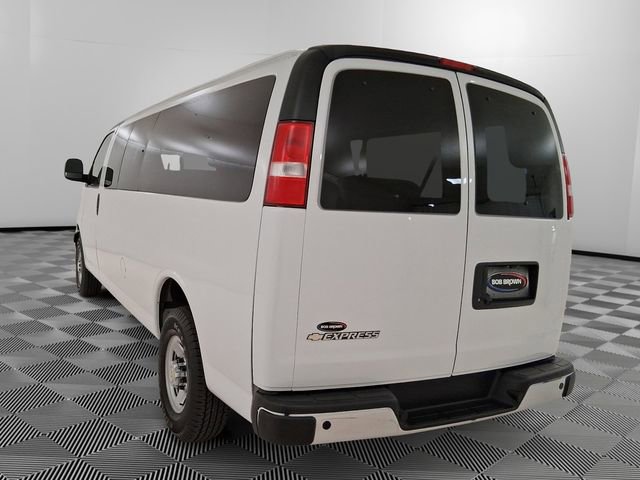 Used 2024 Chevrolet Express 3500 LT w/ LT Preferred Equipment Group RWD image 5
