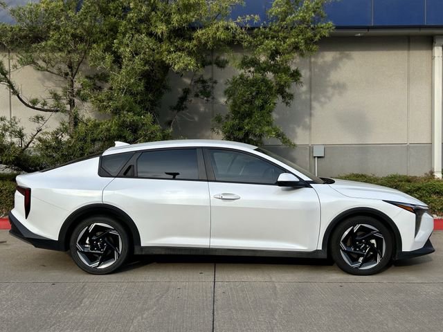 Used 2025 Kia K4 EX image 3