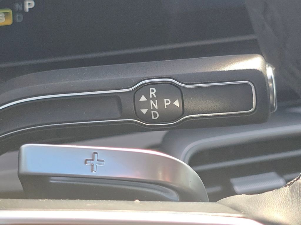 Used 2026 Mercedes-Benz GLS 450 4MATIC image 35