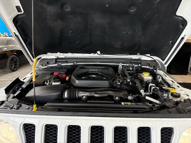 Used 2020 Jeep Wrangler Unlimited Sahara AWD/4WD image 25