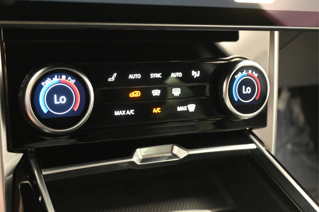 Used 2023 Land Rover Range Rover SE AWD/4WD image 11