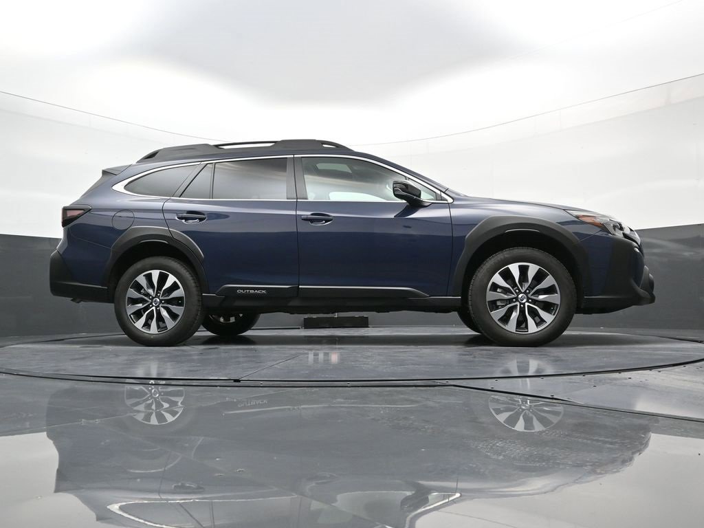 Used 2025 Subaru Outback Limited XT image 28