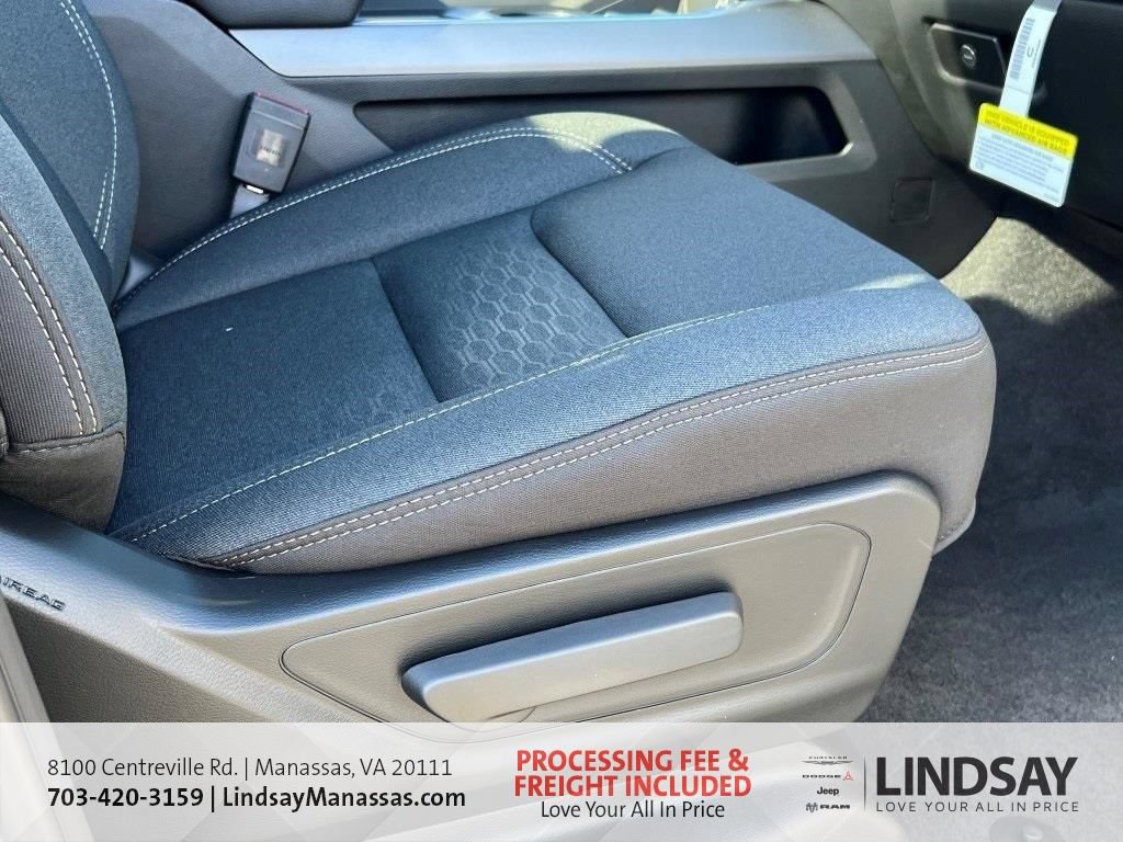 New 2026 RAM 1500 Big Horn AWD/4WD image 8