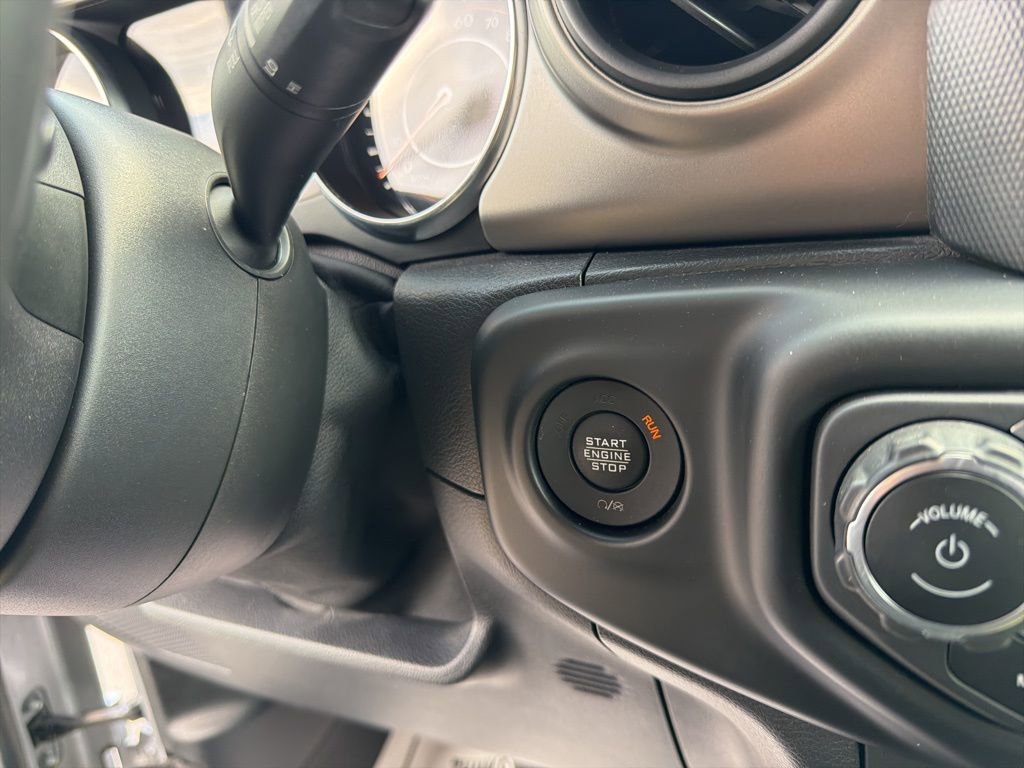 Used 2021 Jeep Wrangler Unlimited Sport AWD/4WD image 29