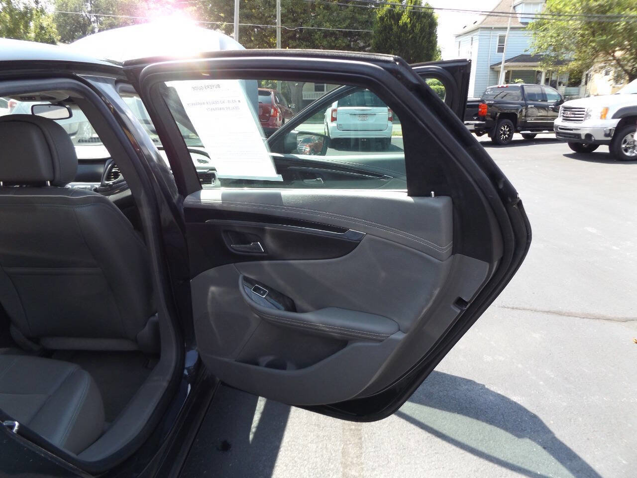 Used 2014 Chevrolet Impala LT w/ Premium Seating Package image 28