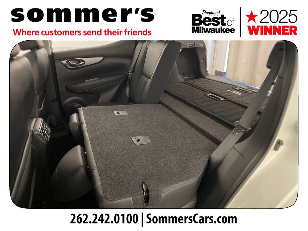 Used 2017 Nissan Rogue Sport SL w/ SL Premium Package image 28