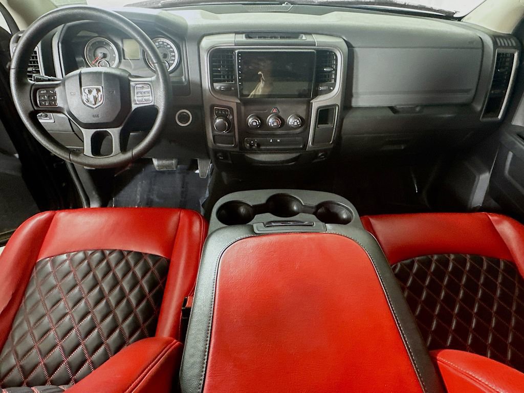 Used 2016 RAM 1500 Express RWD image 16