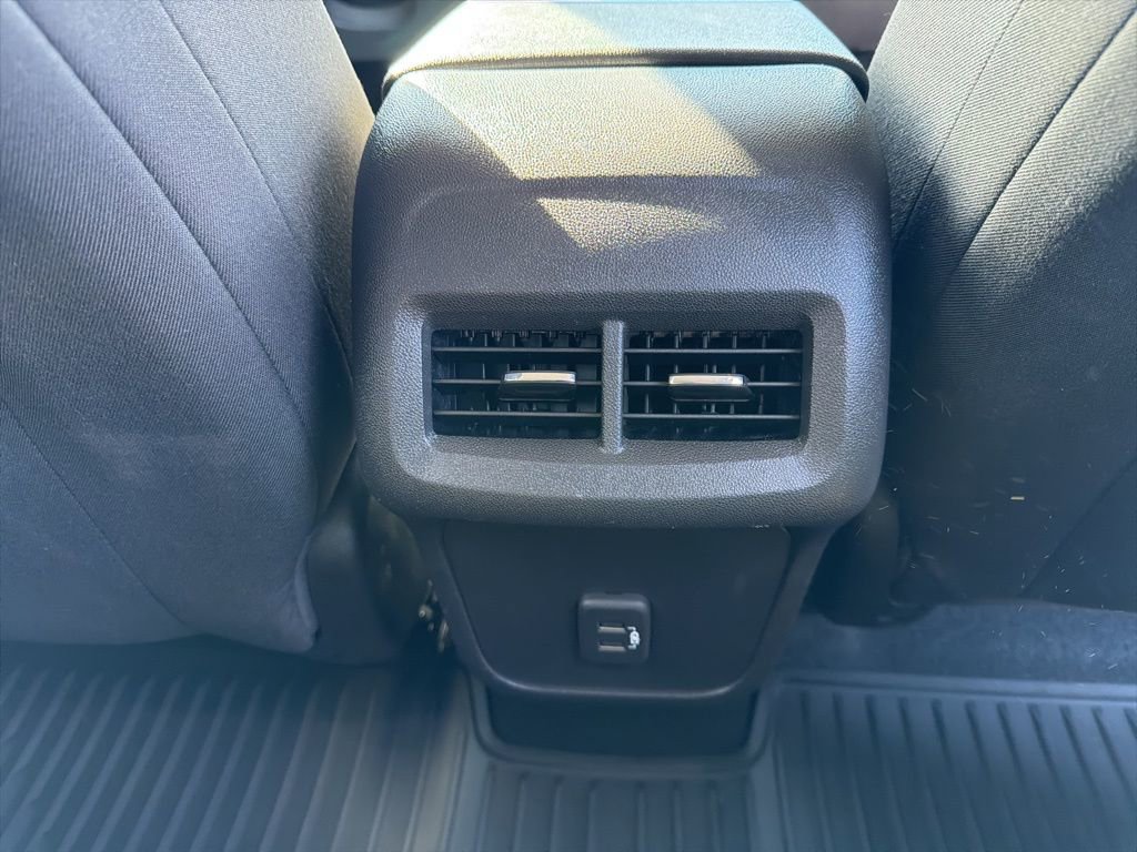 Used 2022 Chevrolet Equinox LT AWD/4WD image 21