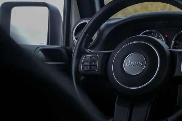 Used 2016 Jeep Wrangler Unlimited Sahara w/ Connectivity Group image 42