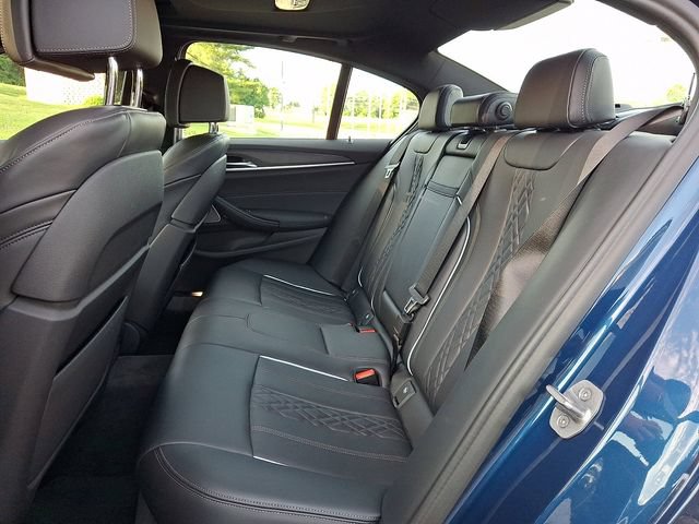 Used 2022 BMW 530i xDrive w/ Premium Package AWD/4WD image 11