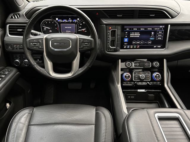 Used 2021 GMC Yukon Denali w/ Denali Premium Package image 12