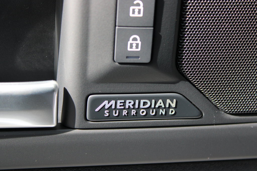 New 2026 Land Rover Defender 110 X-Dynamic SE AWD/4WD image 23