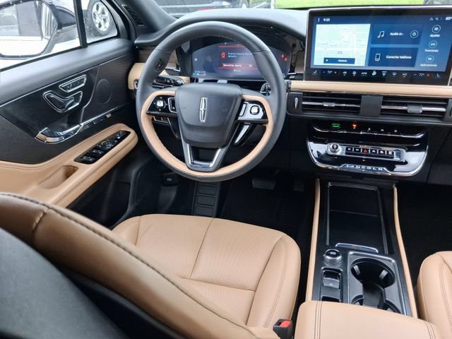 Used 2023 Lincoln Corsair Reserve FWD image 8