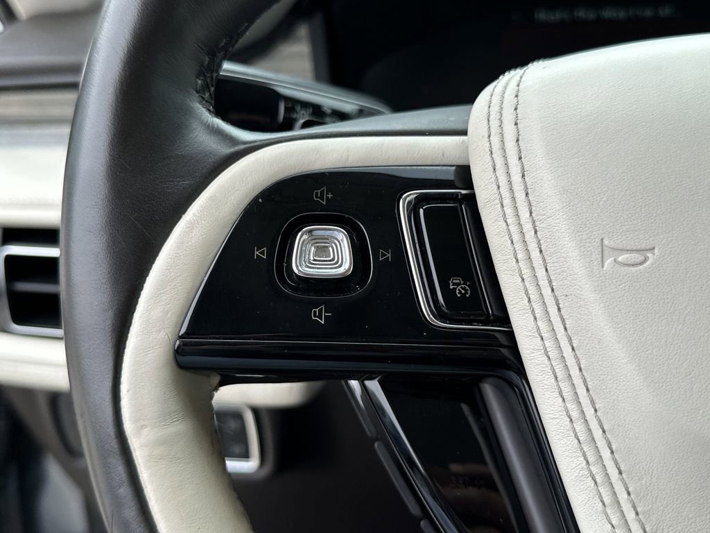 Used 2020 Lincoln Aviator Black Label Grand Touring w/ Class IV Trailer Tow Package image 19