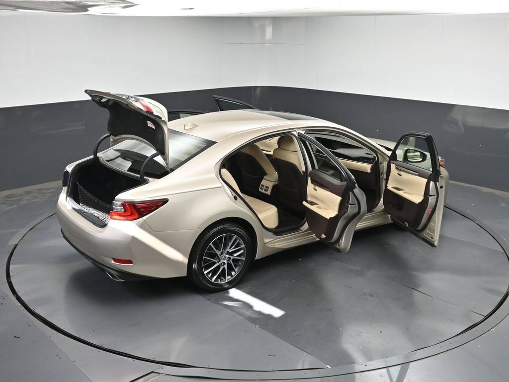 Used 2018 Lexus ES 350 w/ Luxury Package w/Wood Trim FWD image 47