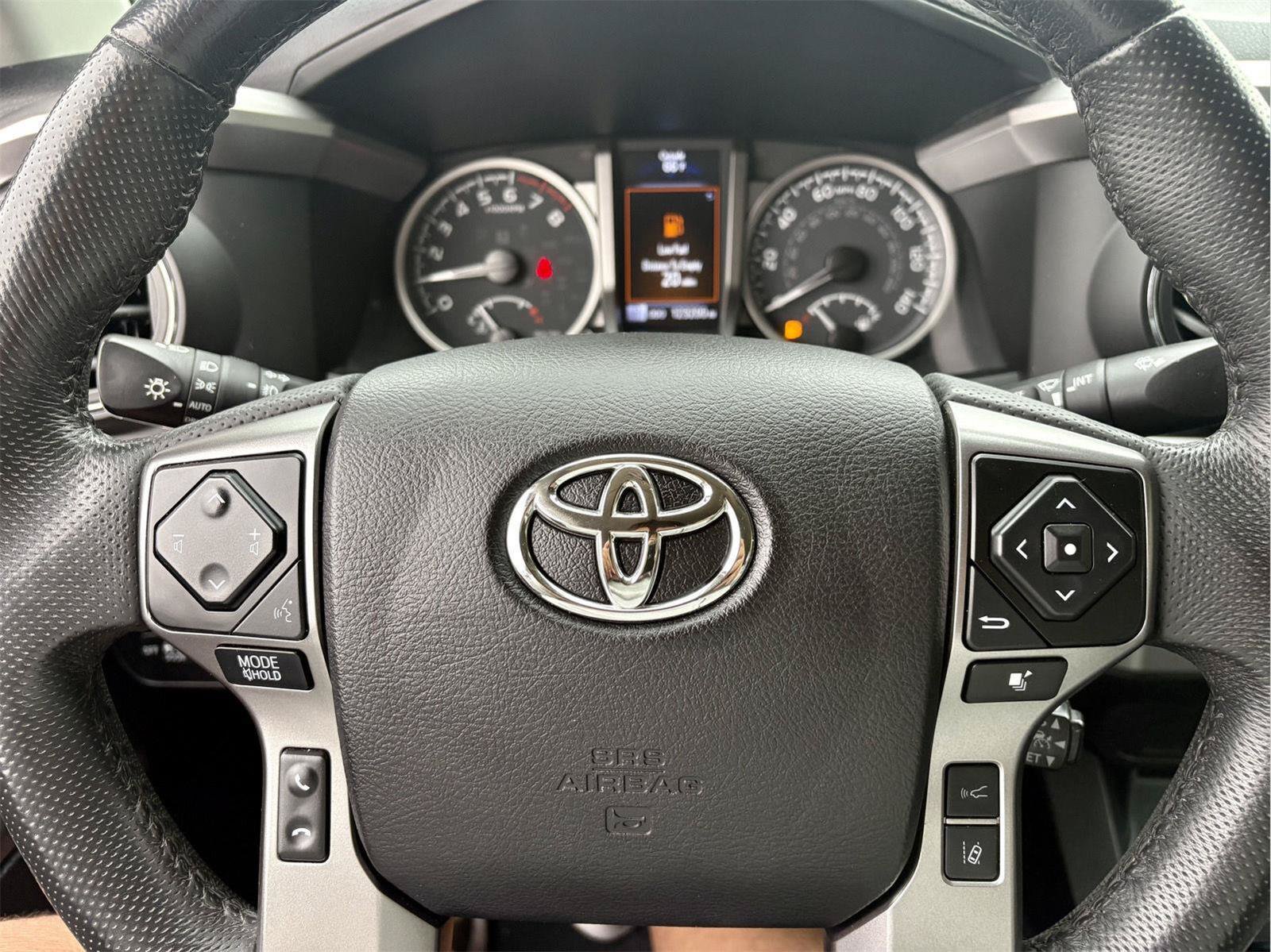 Used 2022 Toyota Tacoma SR5 RWD image 18