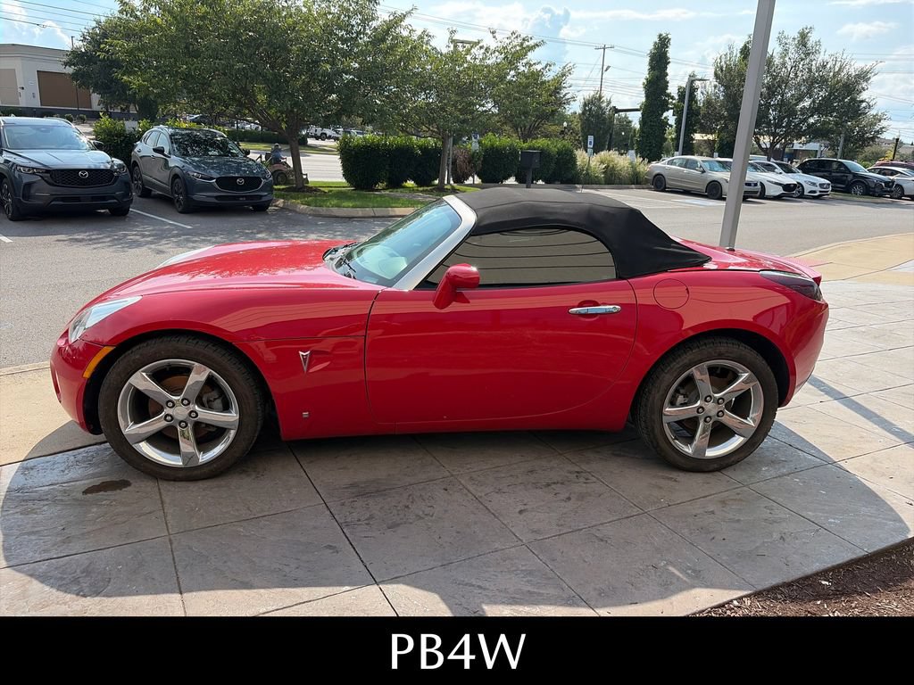 Used 2007 Pontiac Solstice Convertible w/ Premium Package RWD image 9