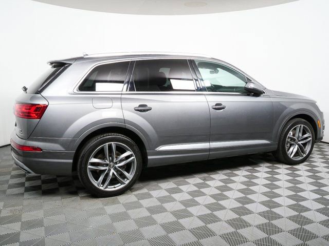 Used 2017 Audi Q7 3.0T Premium Plus image 2