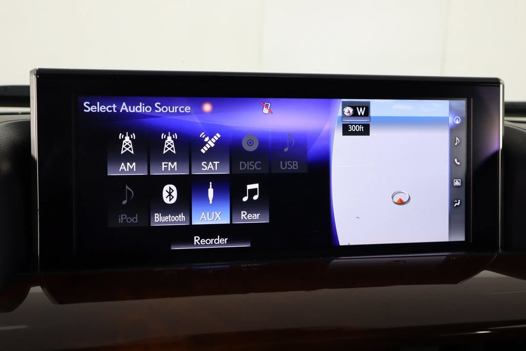 Used 2016 Lexus LX 570 4WD w/ Luxury Package image 37