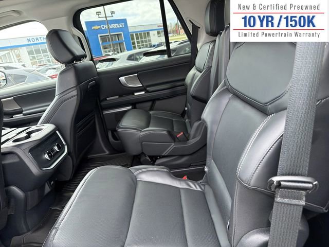 Used 2025 Ford Expedition Platinum image 14