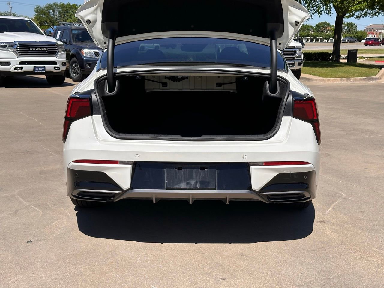 Used 2025 Kia K5 GT-Line w/ GT-Line Premium Package FWD image 16