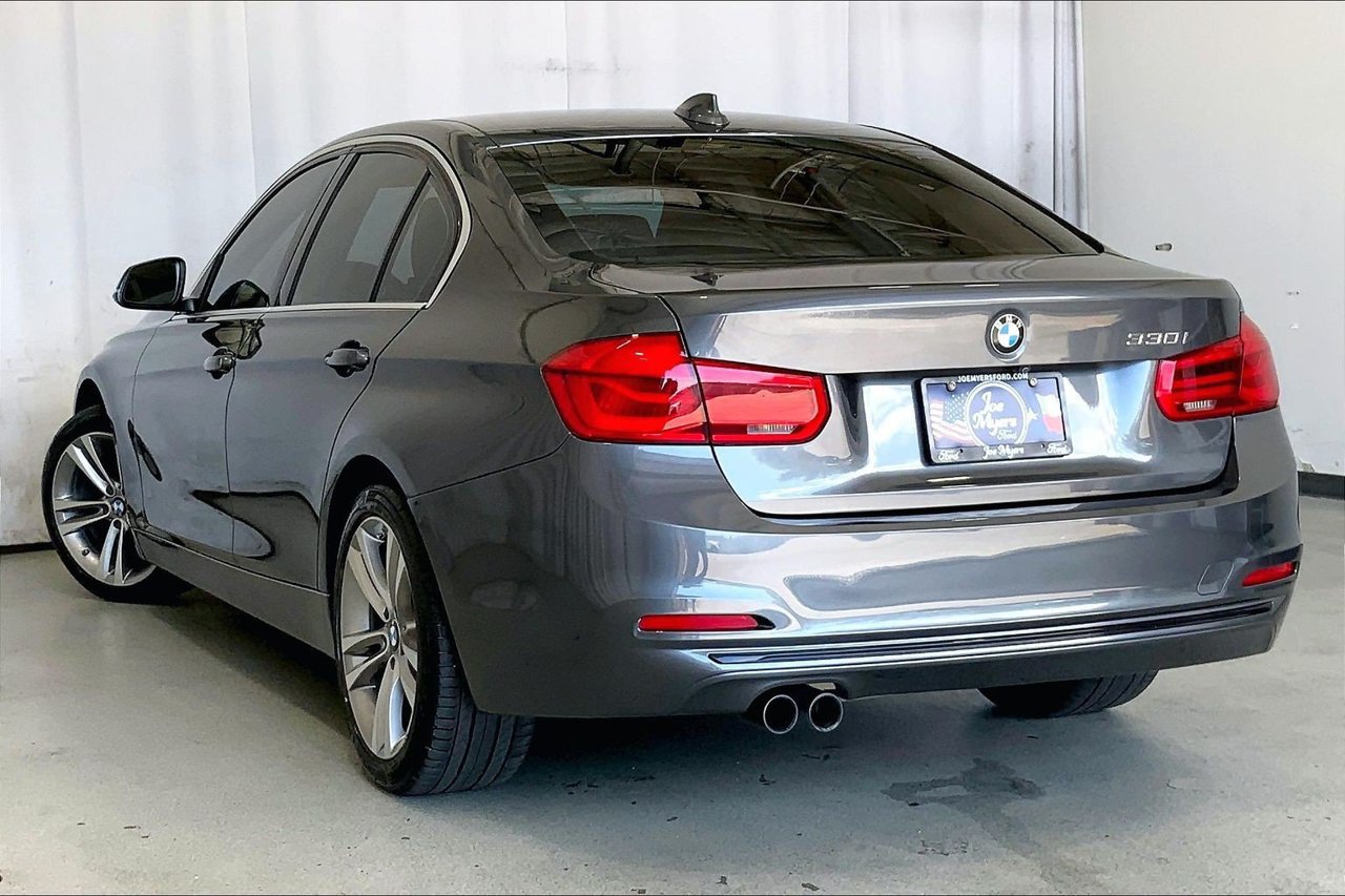 Used 2018 BMW 330i Sedan RWD image 10