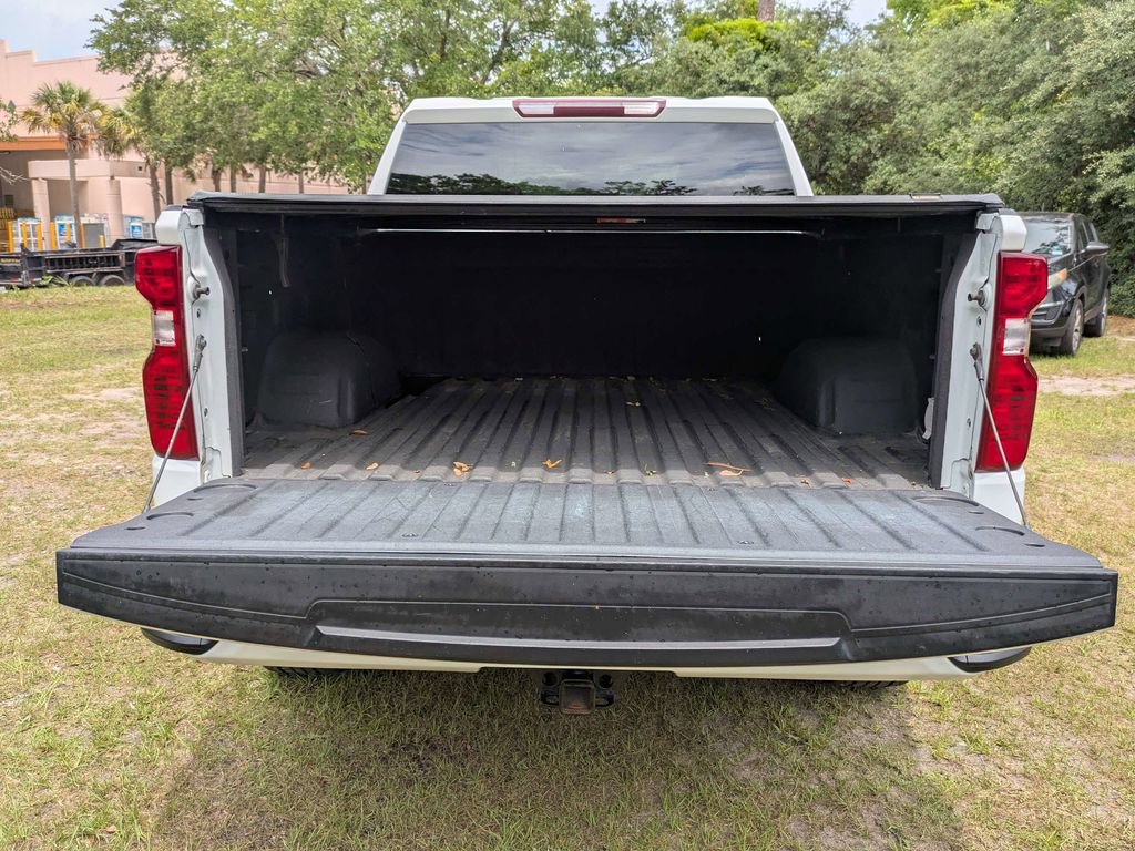 Used 2022 Chevrolet Silverado 1500 Custom RWD image 12