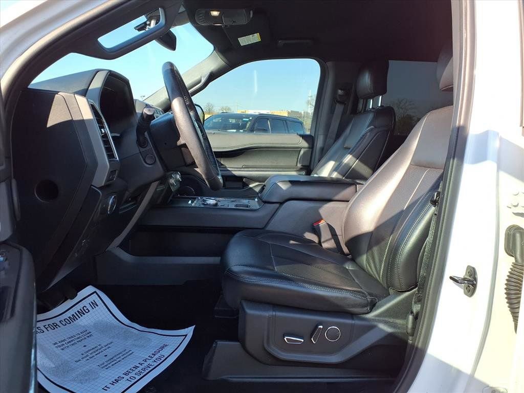 Used 2019 Ford Expedition Max XLT w/ Equipment Group 202A image 17