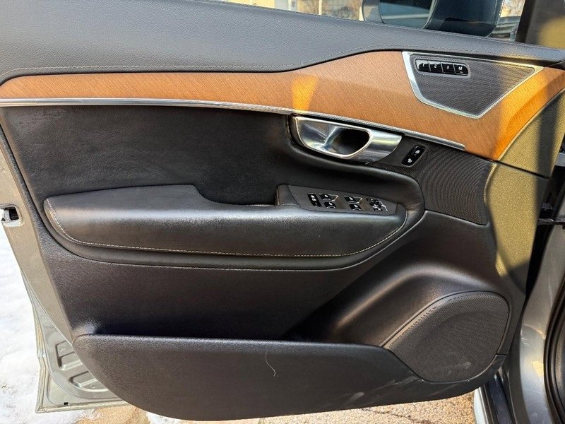 Used 2018 Volvo XC90 T6 Inscription w/ Convenience Package image 20