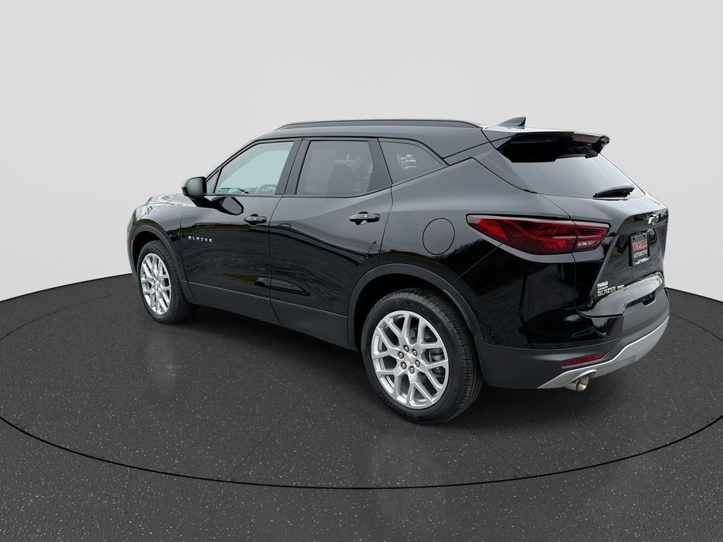 Used 2024 Chevrolet Blazer LT w/ Convenience Package image 6