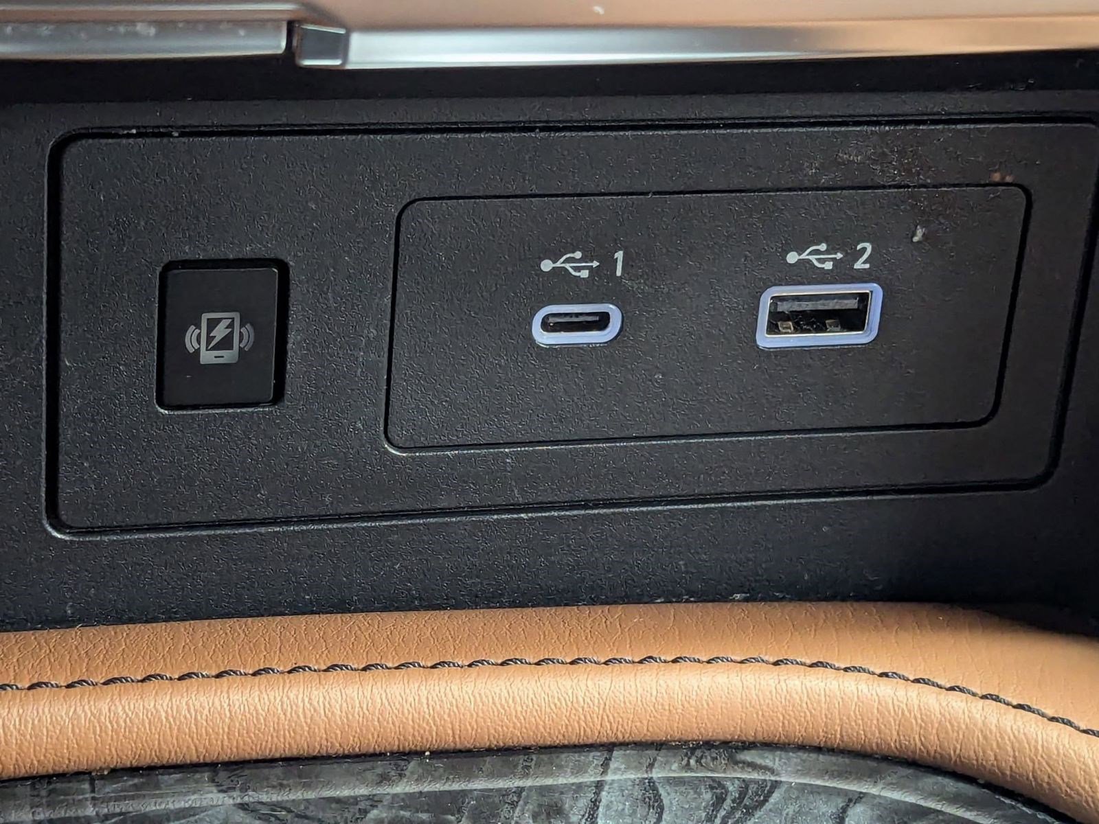 Used 2024 INFINITI QX80 Sensory AWD/4WD image 31