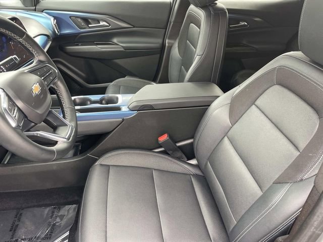 Used 2025 Chevrolet Equinox EV LT w/ Convenience Package image 23