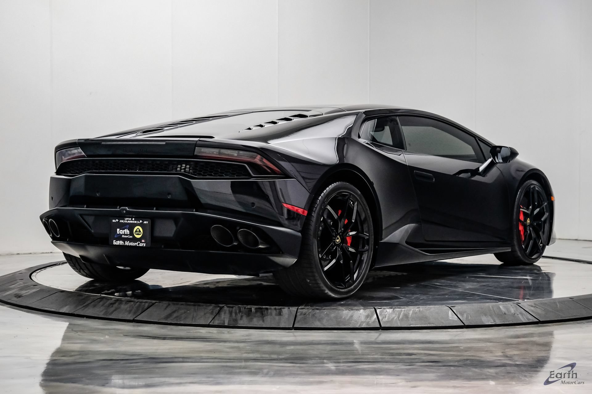 Used 2015 Lamborghini Huracan LP 610-4 AWD/4WD image 21