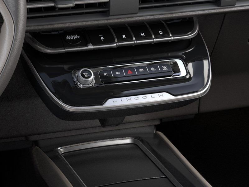 New 2024 Lincoln Corsair Grand Touring w/ Equipment Group 302A AWD/4WD image 15