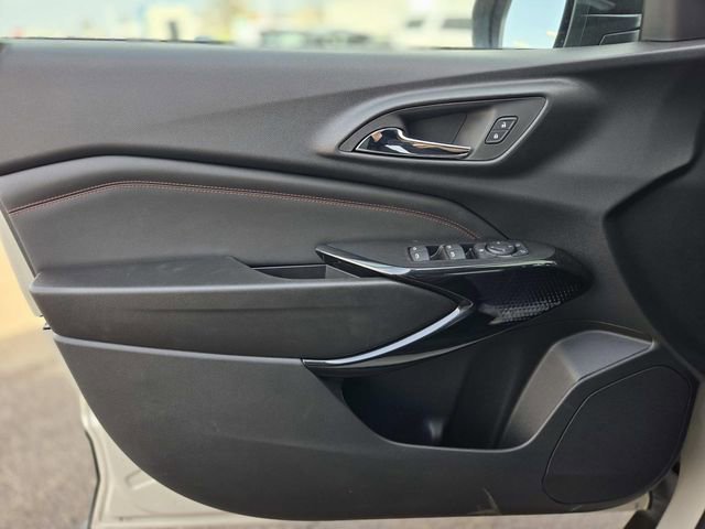 New 2026 Chevrolet Trax RS w/ Sunroof Package image 25
