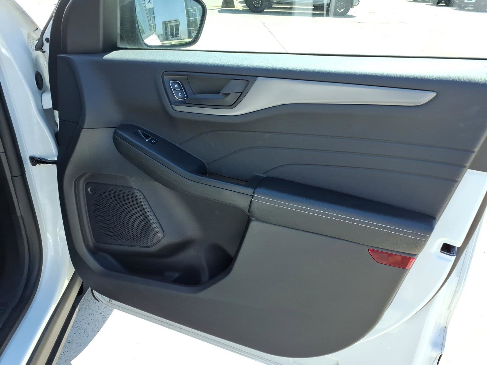 Used 2024 Ford Escape Active image 7