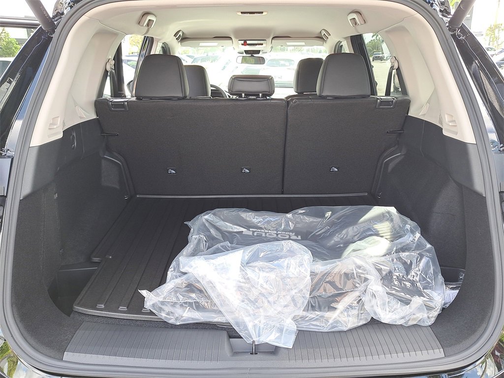 New 2026 Nissan Rogue SV image 10