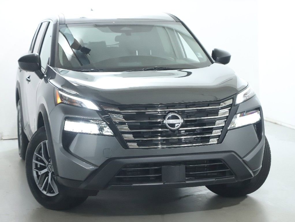 Certified 2026 Nissan Rogue S image 2