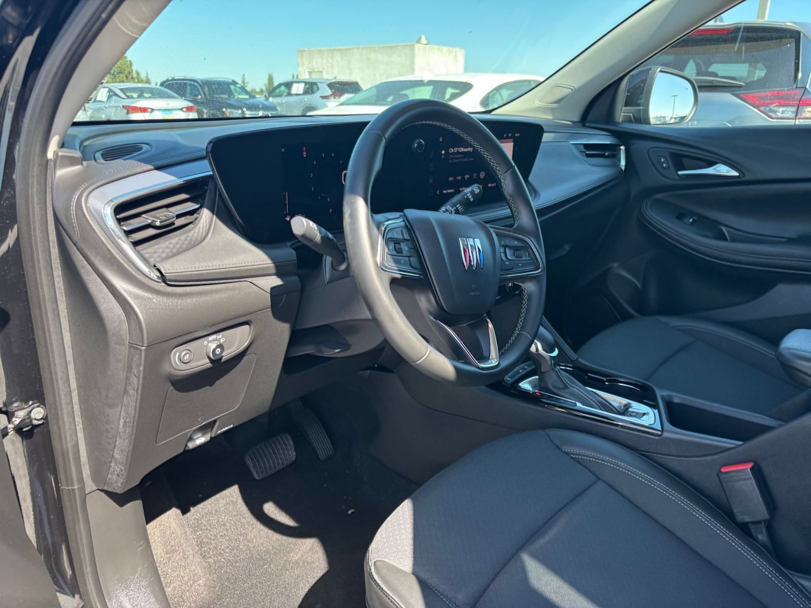 Used 2025 Buick Encore GX Preferred FWD image 33