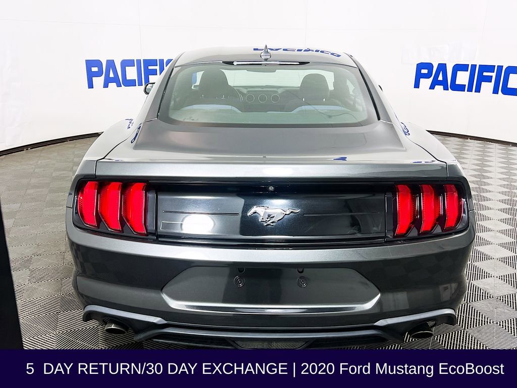 Used 2020 Ford Mustang EcoBoost image 7